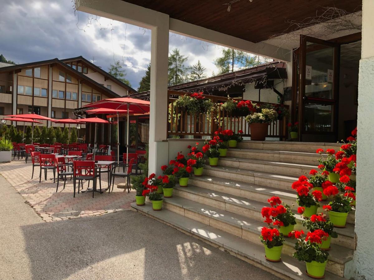 Hotel Kapriol Folgarida Exteriör bild